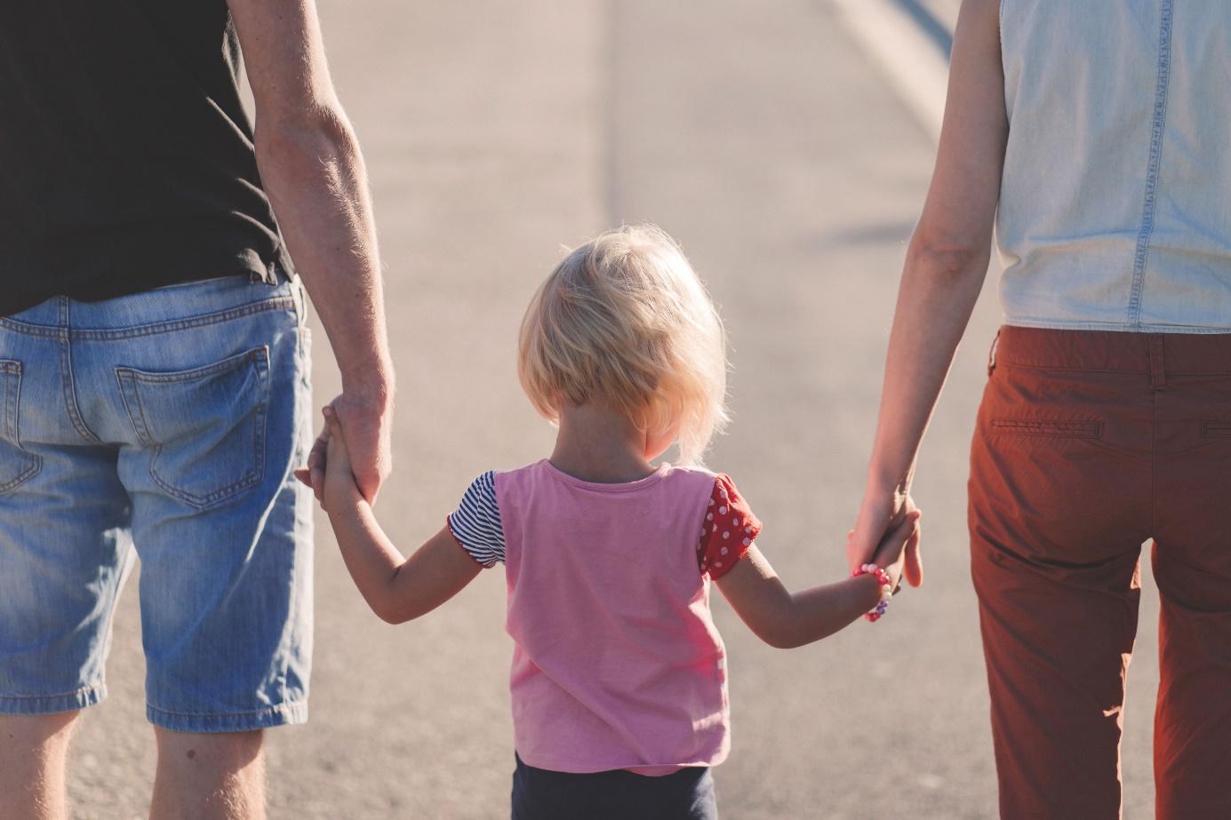 https://se.cardveritas.com/Complete guide to choosing the best prepaid card for minors